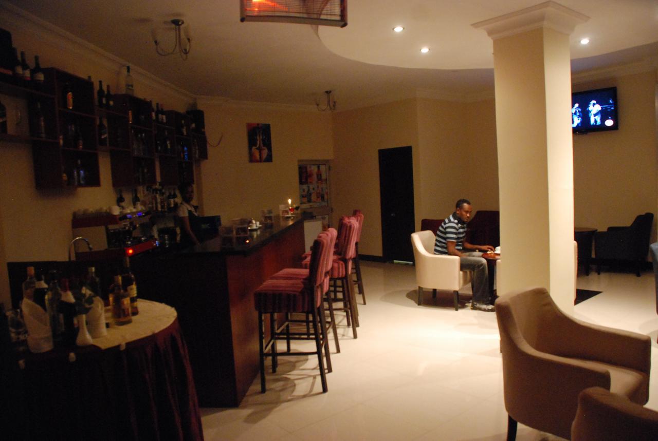 Asinuara Hotel Bahir Dar Exterior photo