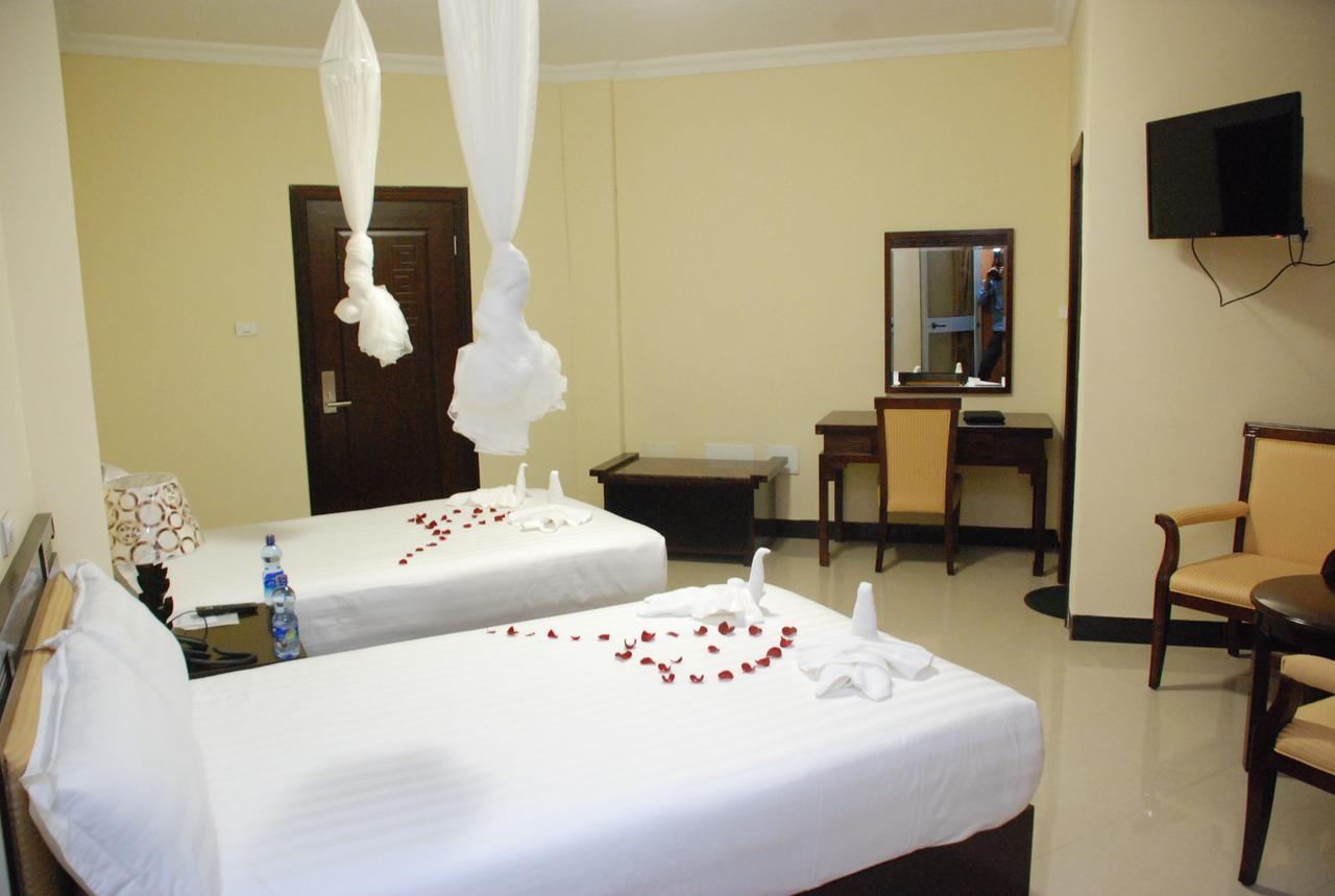 Asinuara Hotel Bahir Dar Exterior photo